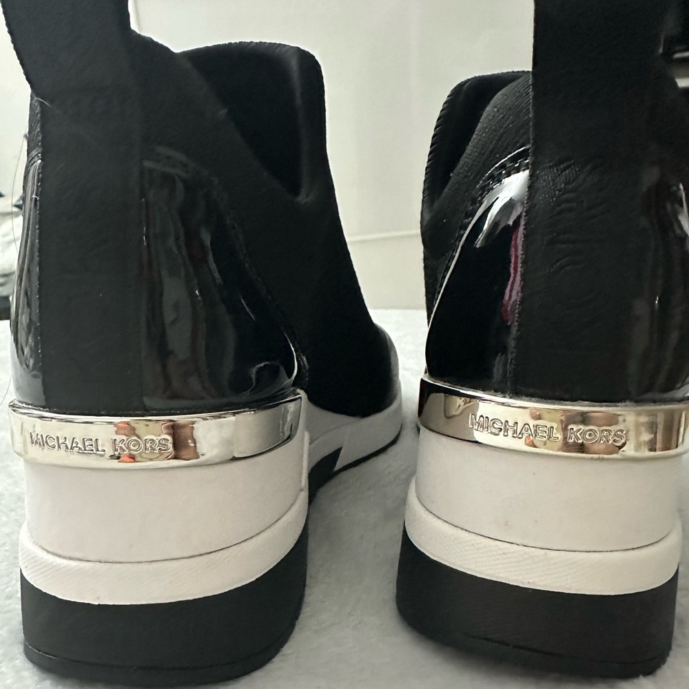 Michael Kors Willis Stretch Knit Trainer brand new / no box - Picture 4 of 15